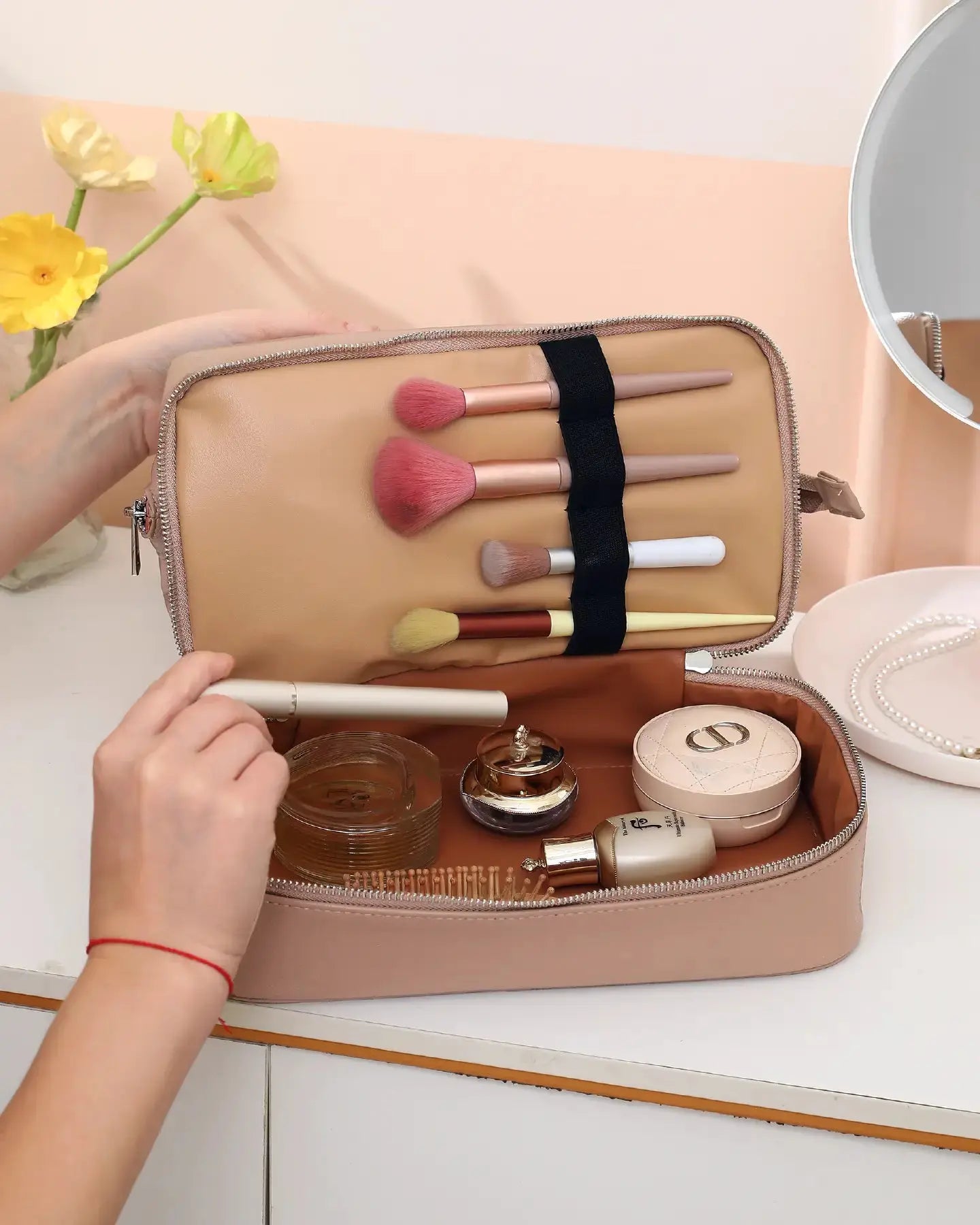 Vegan Leather Toiletry Bag nobltravel