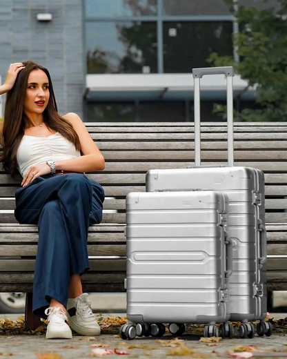 Check-in: Aluminum 28" nobltravel