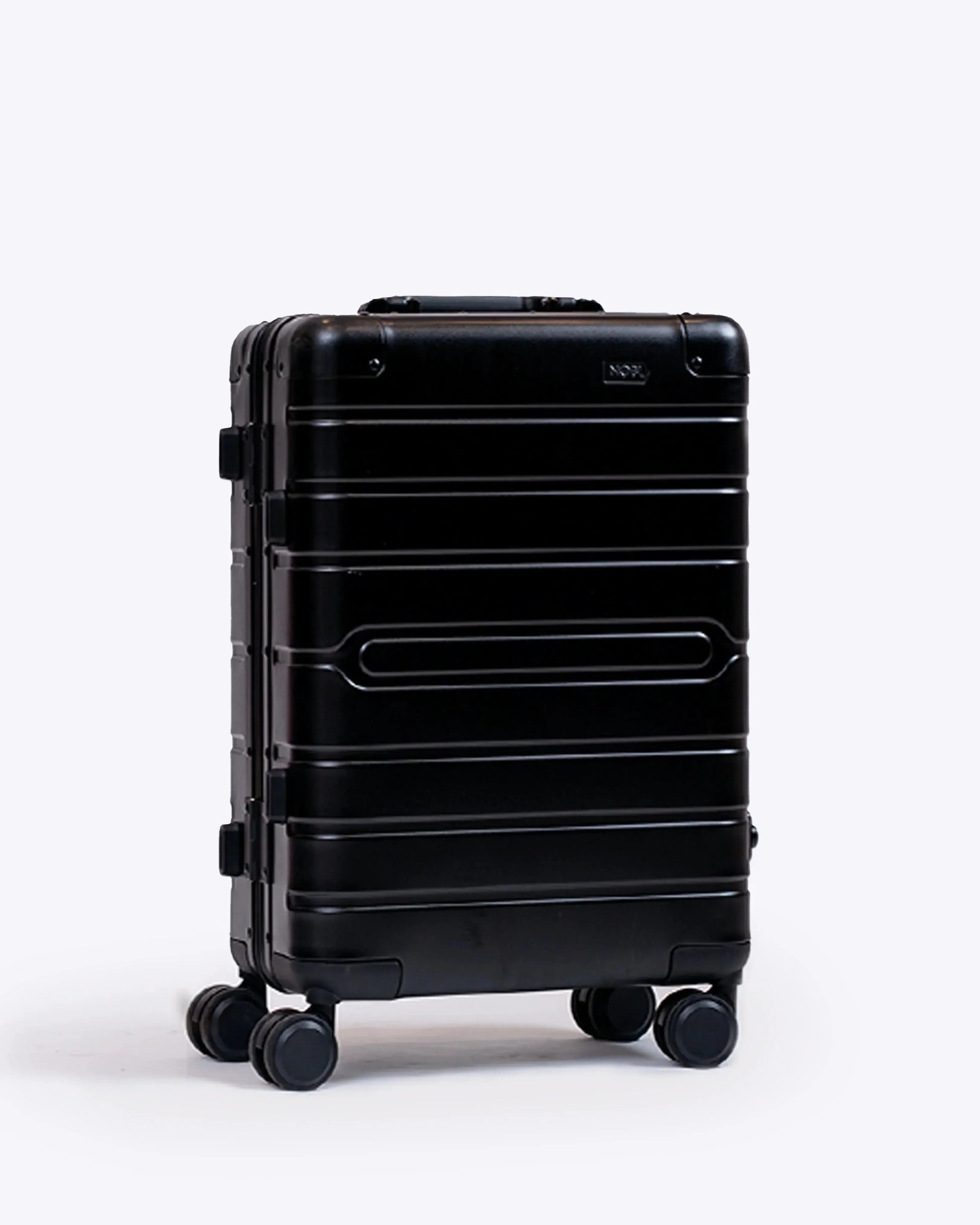 Carry-On: Aluminum nobltravel