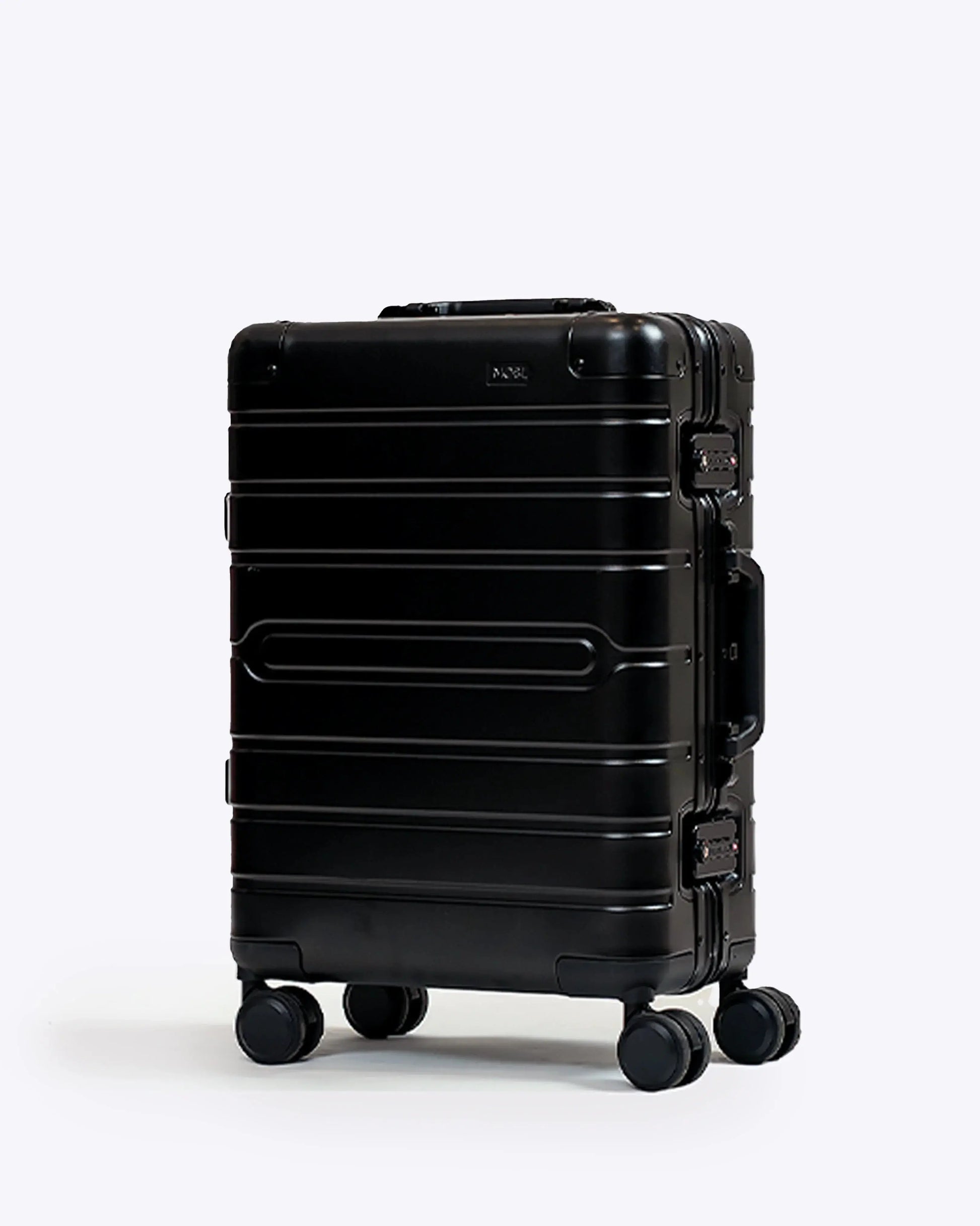 Carry-On: Aluminum nobltravel