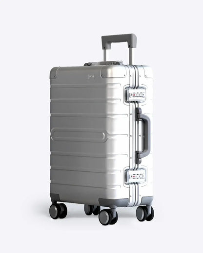 Carry-On: Aluminum nobltravel