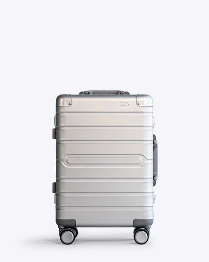 Carry-On: Aluminum nobltravel