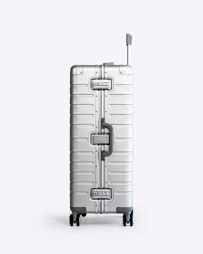 Check-in: Aluminum 28" nobltravel