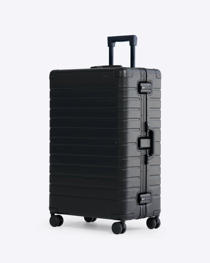 Check-in: Aluminum 28" nobltravel