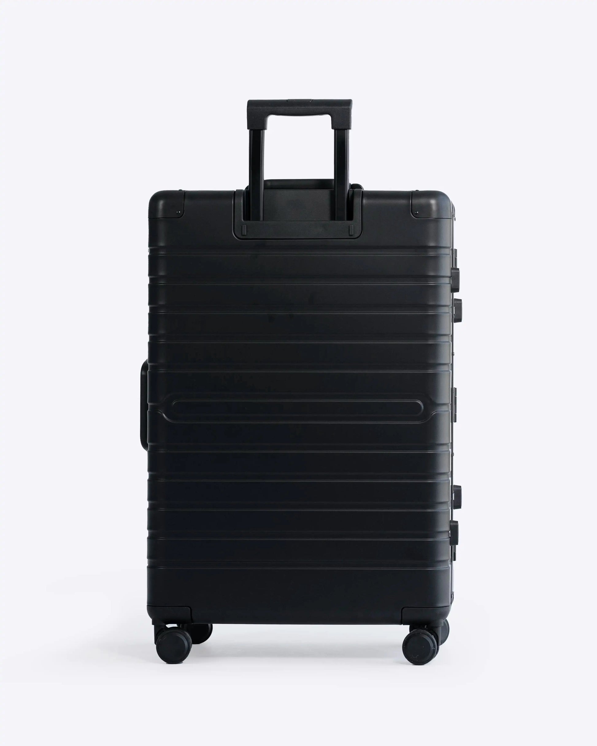 Check-in: Aluminum 28" nobltravel