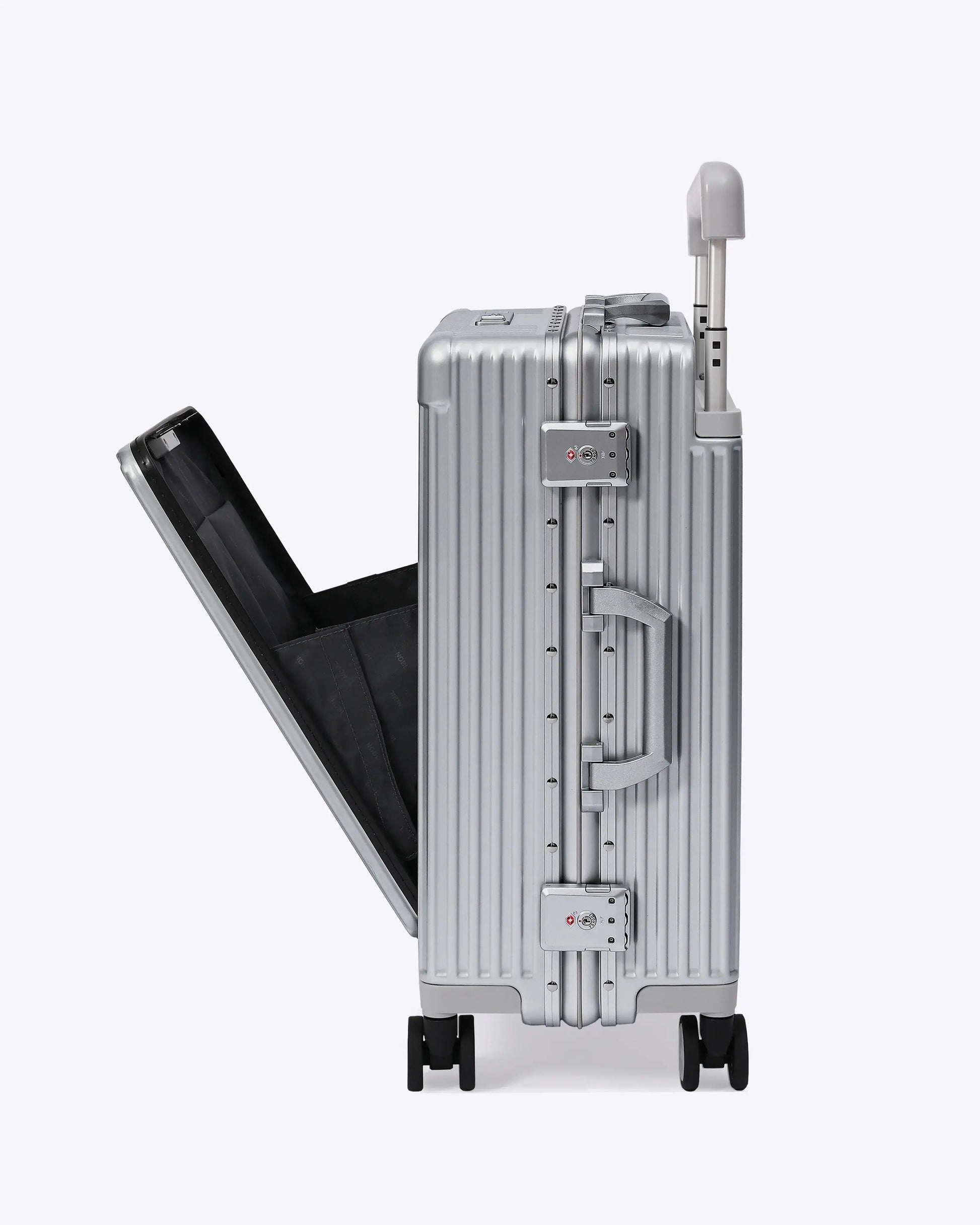 Carry-On: All-in-One Wide Handle nobltravel