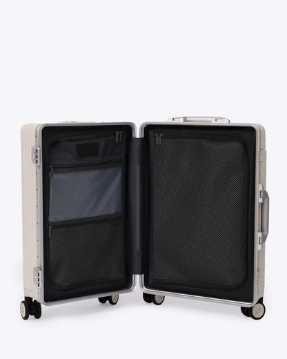 Carry-On: All-in-One Wide Handle nobltravel