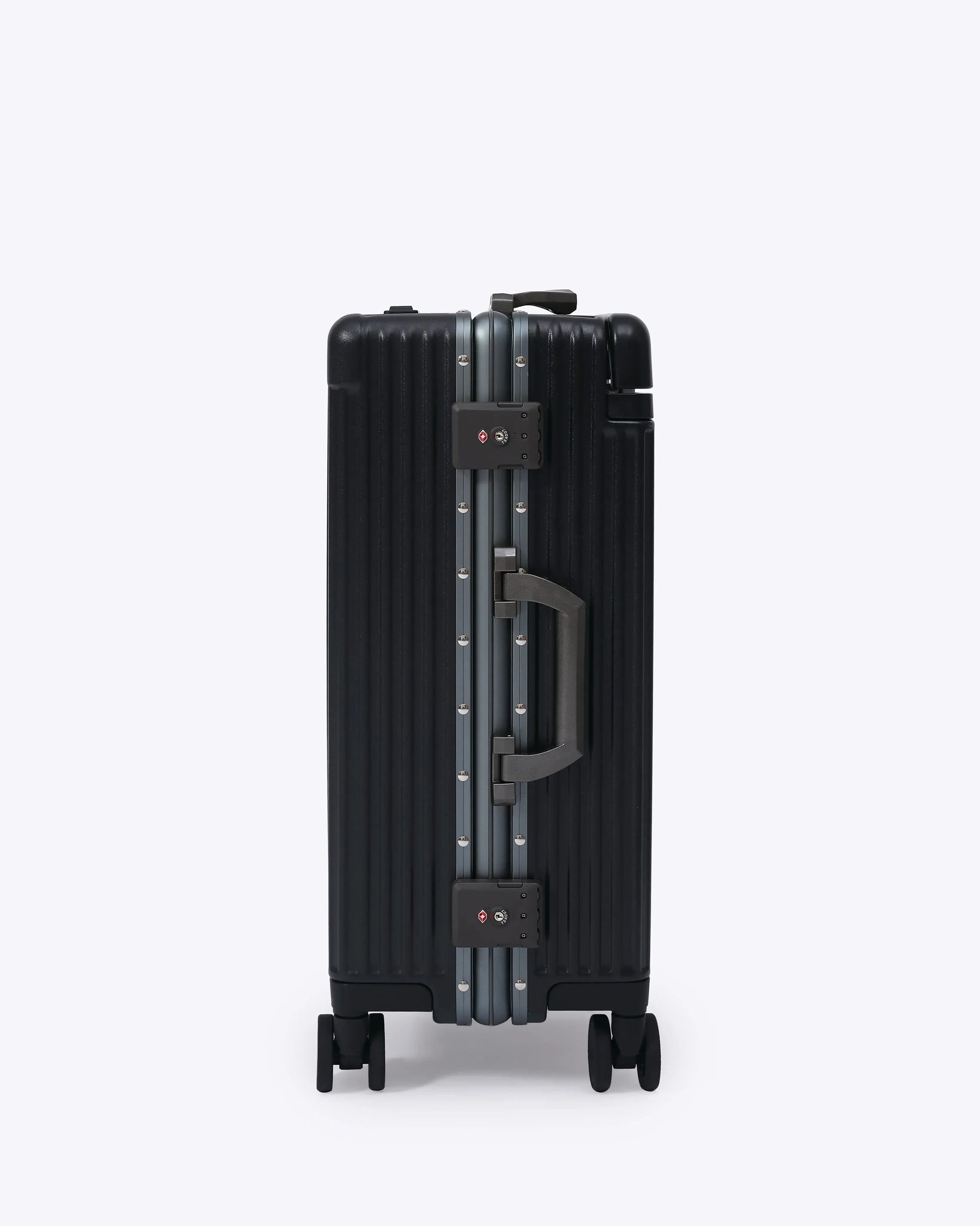 Carry-On: All-in-One Wide Handle nobltravel