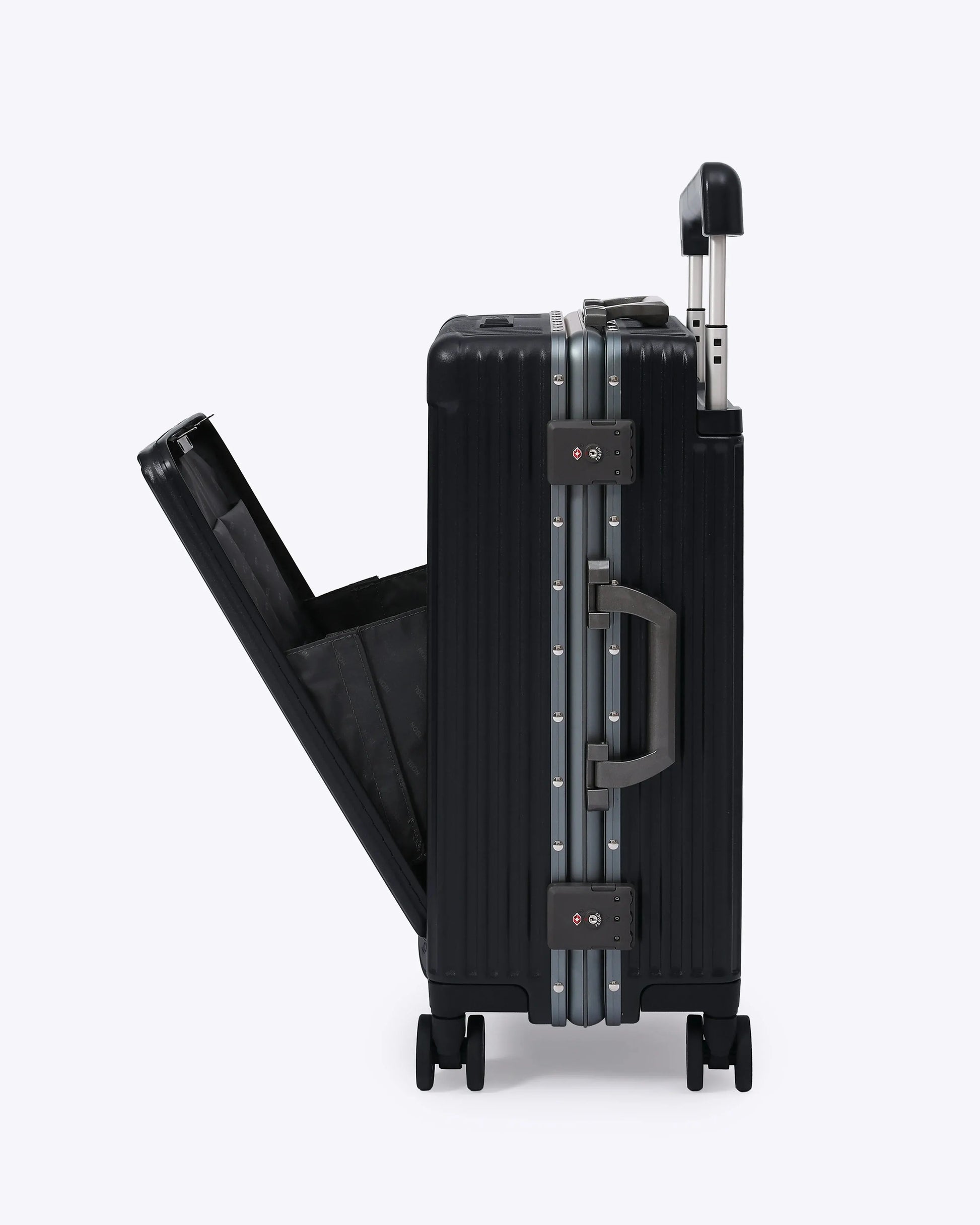 Carry-On: All-in-One Wide Handle nobltravel