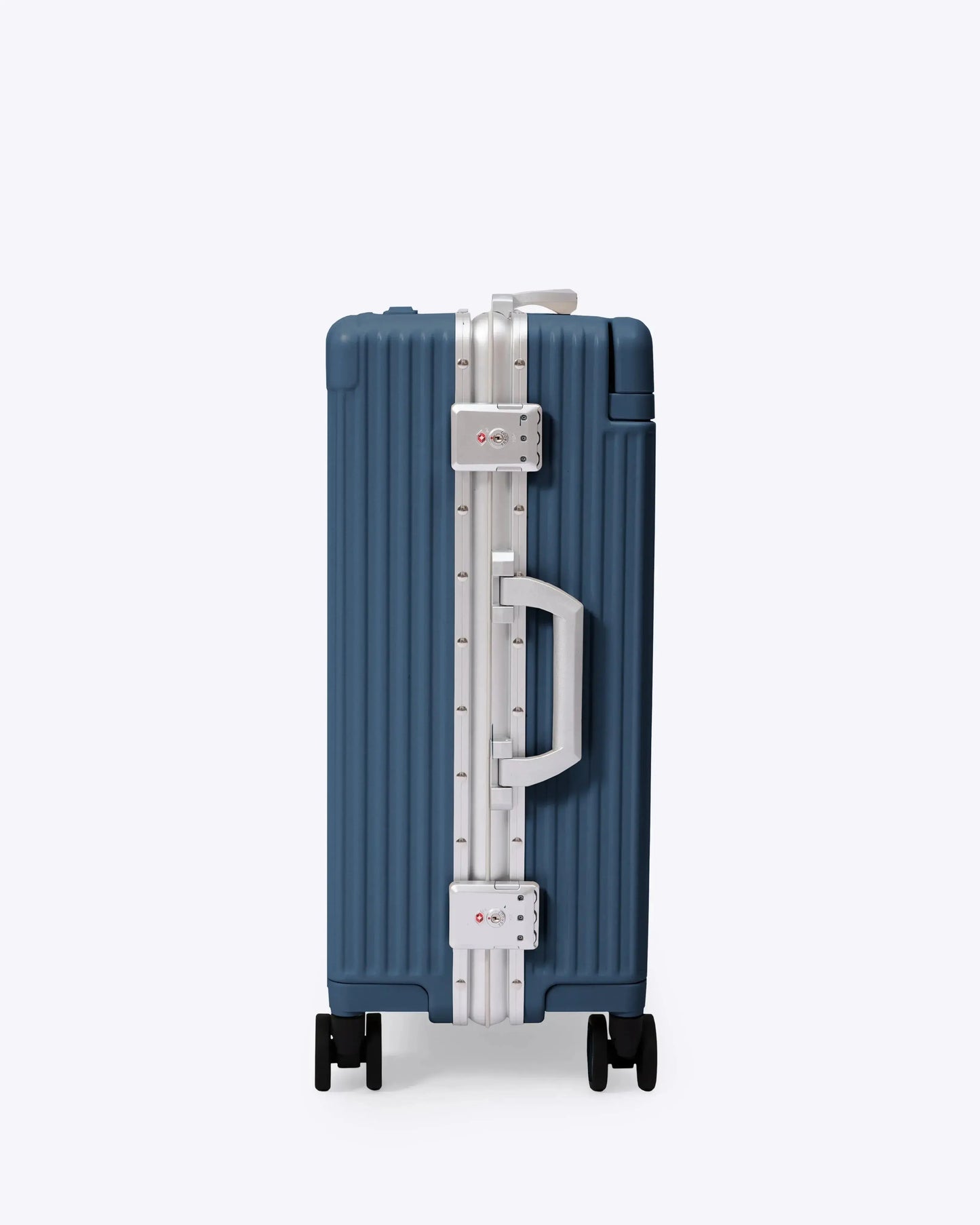 Carry-On: All-in-One Wide Handle nobltravel