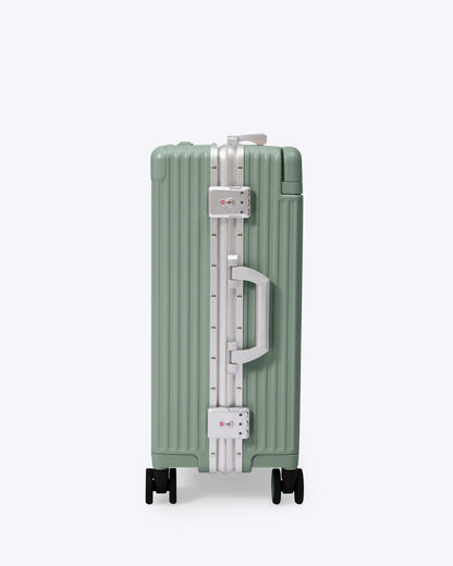 Carry-On: All-in-One Wide Handle nobltravel