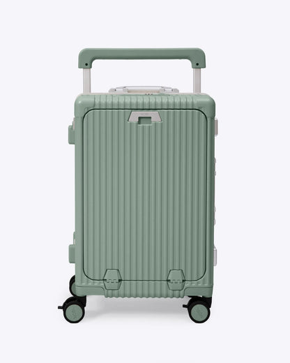 Carry-On: All-in-One Wide Handle nobltravel